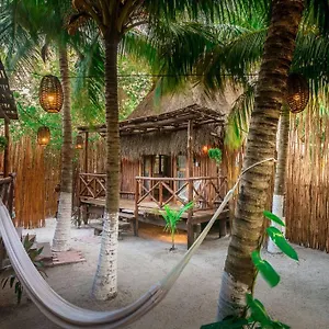 eco-cabanas-laak-holbox-adults-only.quintano-roohotels.com/